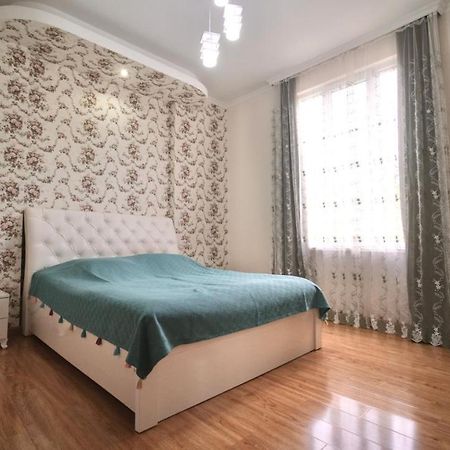 Guesthouse - Family Hotel Bagdati ภายนอก รูปภาพ