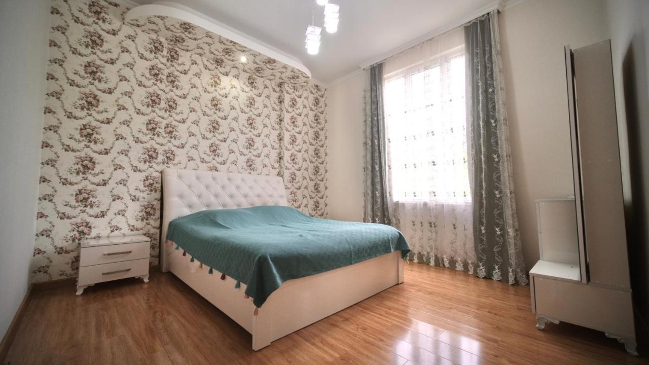 Guesthouse - Family Hotel Bagdati ภายนอก รูปภาพ