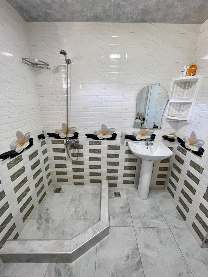 Guesthouse - Family Hotel Bagdati ภายนอก รูปภาพ